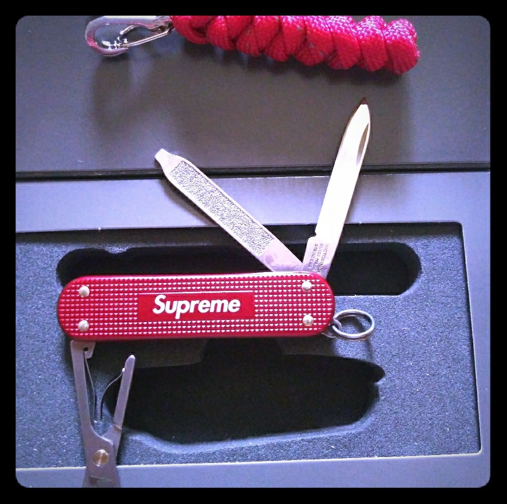 Supreme Victorinox Classic Alox Knife